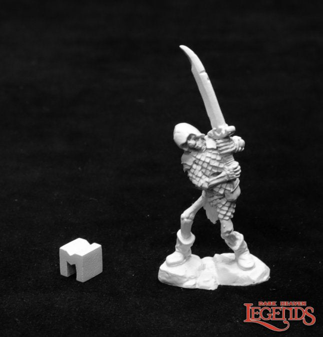 RPR 03945: Bog Skeleton with Two-Handed Sword - Dark Heaven