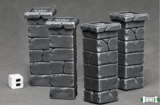 RPR 77531: Graveyard Fence Posts (4 Figures) - Bones