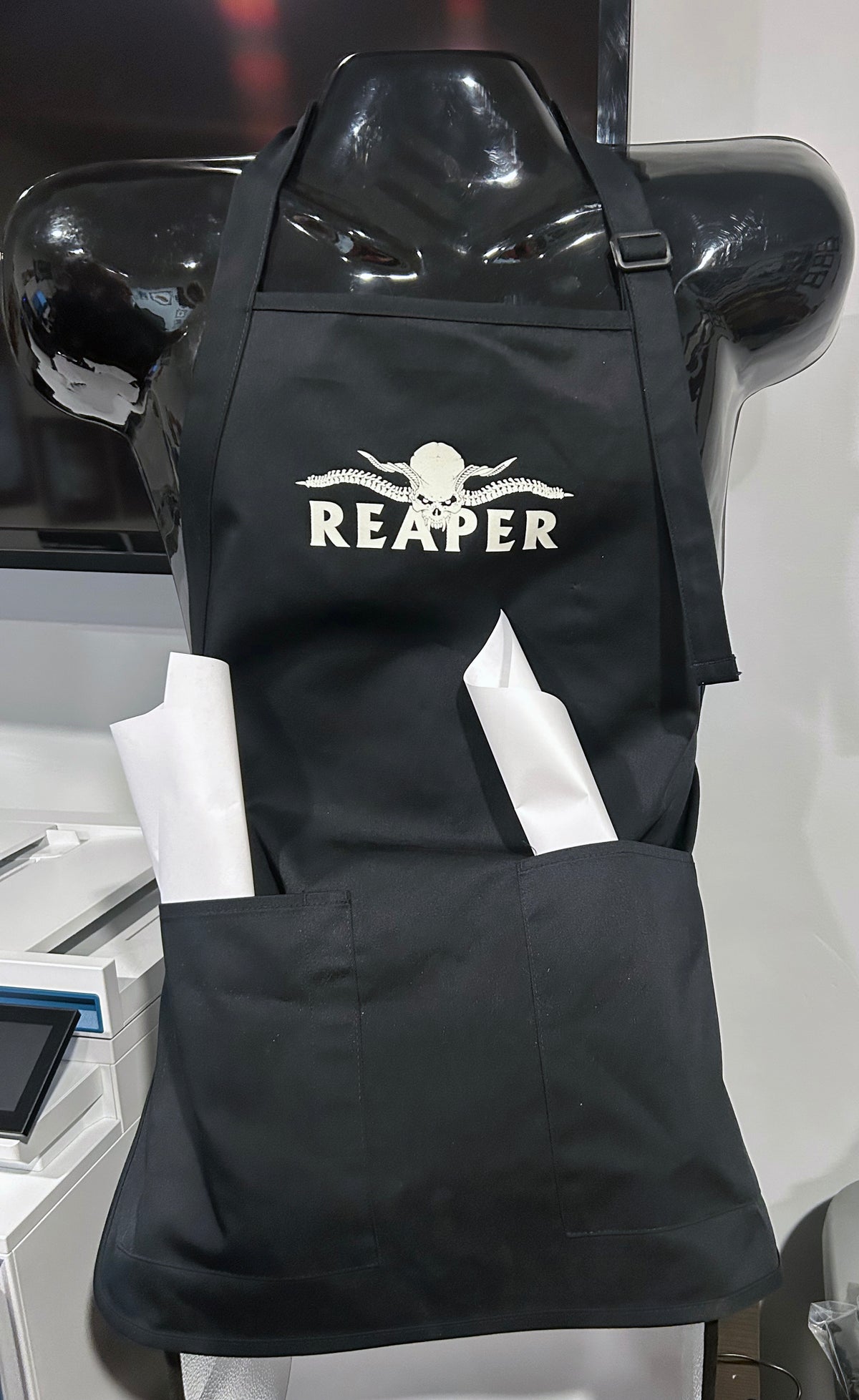 RPR 01757: Paint Club Apron